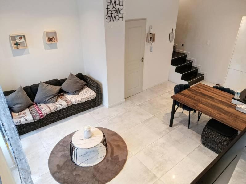 La Chambre Des Petits Voyageurs Sennecey-lès-Dijon Kültér fotó